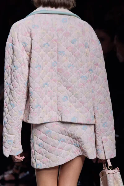Look 148